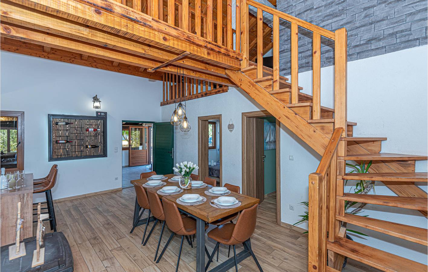 Charmantes Apartment mit 2 Schlafzimmern, Pool, WLAN und Küchenzugang in Tribunj, Šibenik-Knin