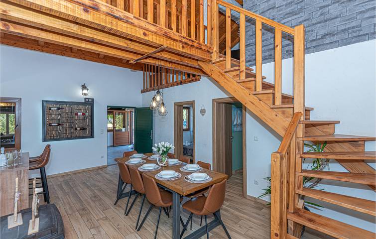 Location de vacances pour 8 personnes, avec piscine et terrasse, animaux acceptés à Tribunj - 4