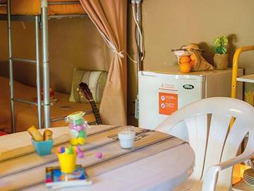 Tente pour 4 Personnes dans Saint-Clément-des-Baleines, Côte des Fleurs, Photo 3