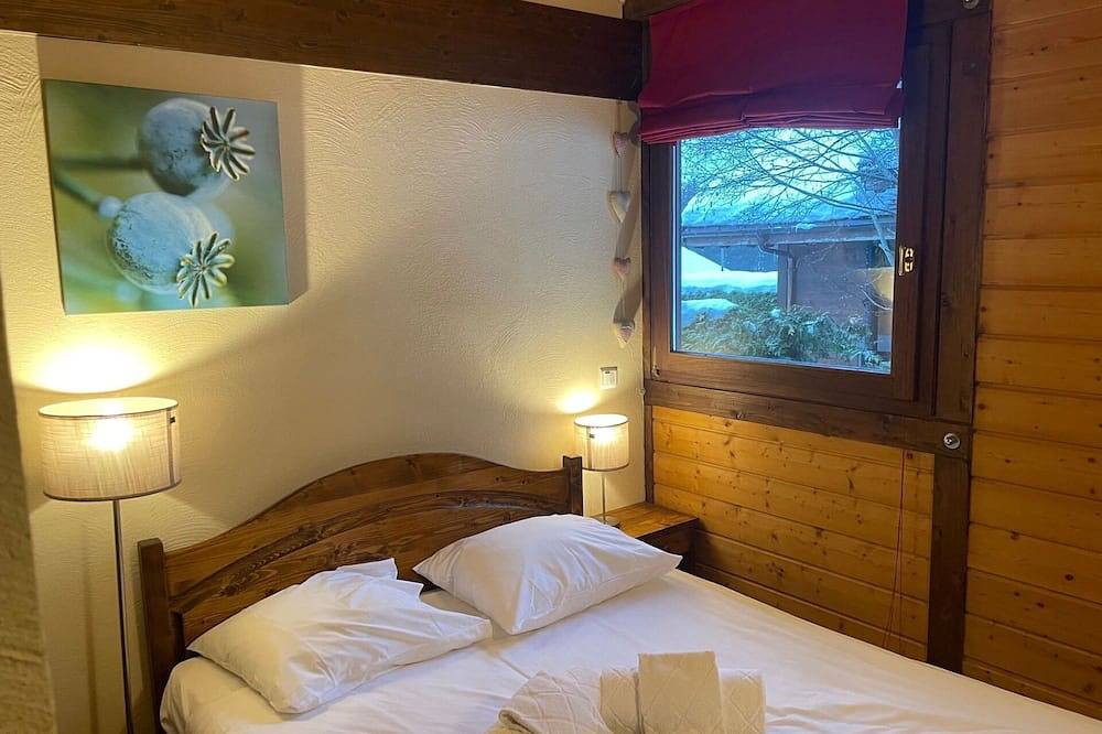 Entire apartment, Nice apartment for 4 guests with Wifi and Tv in Argentière, Chamonix-Mont-Blanc