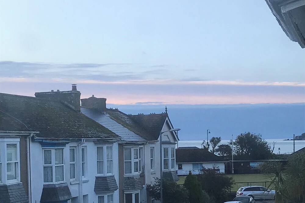 Penzance Sunny  quiet seaside  spacious bedroom in Penzance, Cornwall
