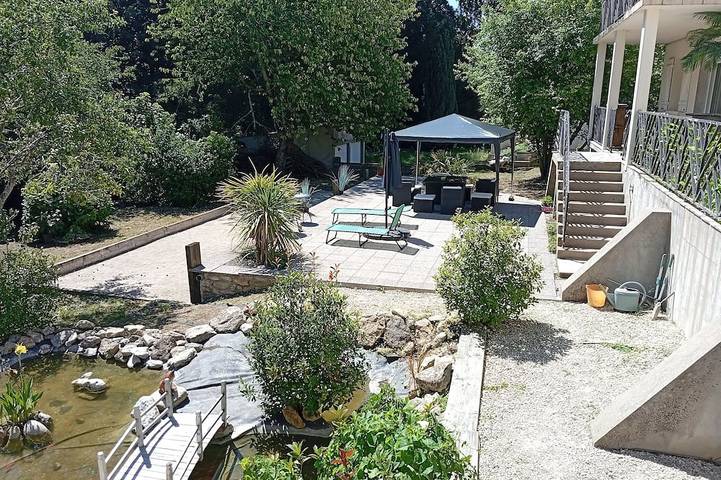 Location de vacances pour 6 personnes à Yèvre-la-Ville