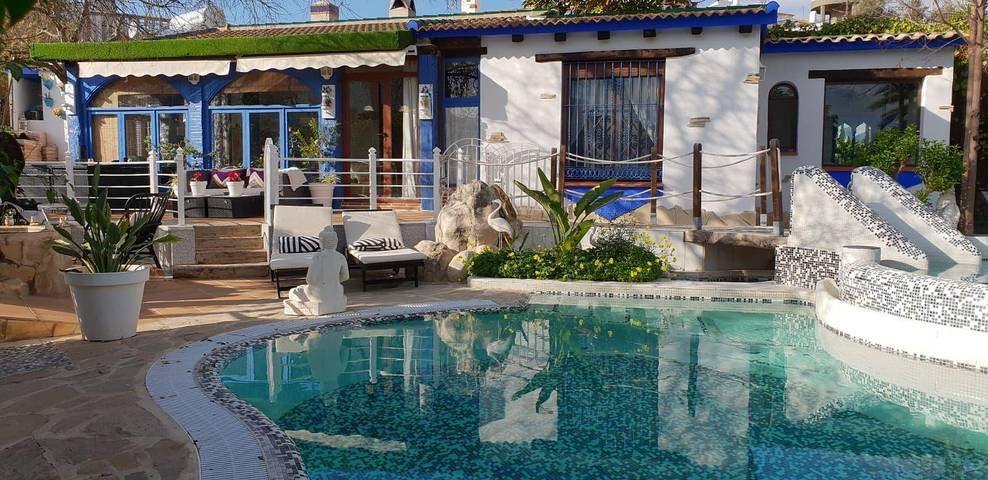 Casa rural para 2 personas, con jardín además de terraza y jacuzzi, Se admiten mascotas en Álora - 4