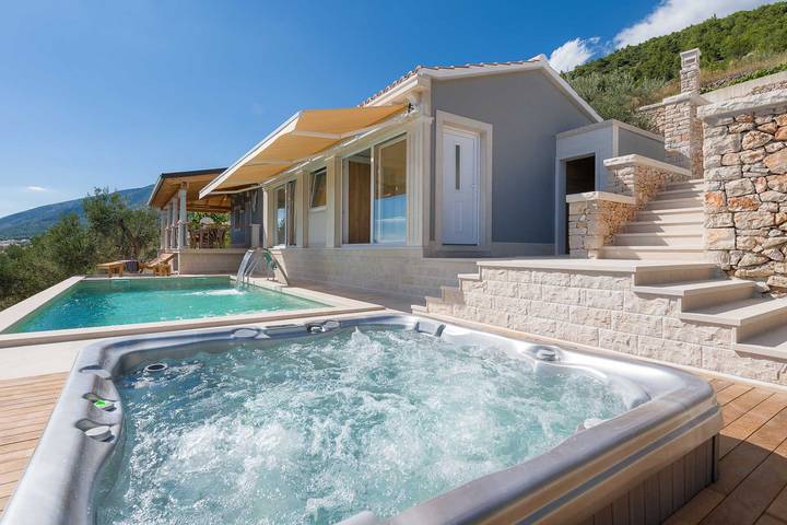 Location de vacances pour 6 personnes, avec Vue sur l’océan et Balcon ainsi que Jardin et Sauna à Bol - 3