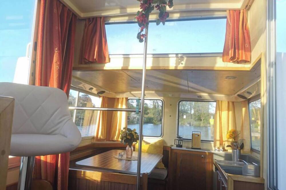 Yachtcharter in Mecklenburgische Seenplatte· Locaboat Pénichette 935 W (1989) in Lychensee, Lychen