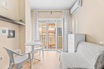 Apartment for 2 People in Torrevieja Centre, Torrevieja, Photo 2