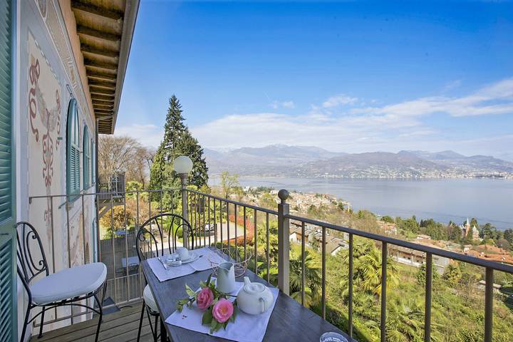 Holiday apartment for 6 people, with pool and lake view as well as balcony and garden, with pets - 1