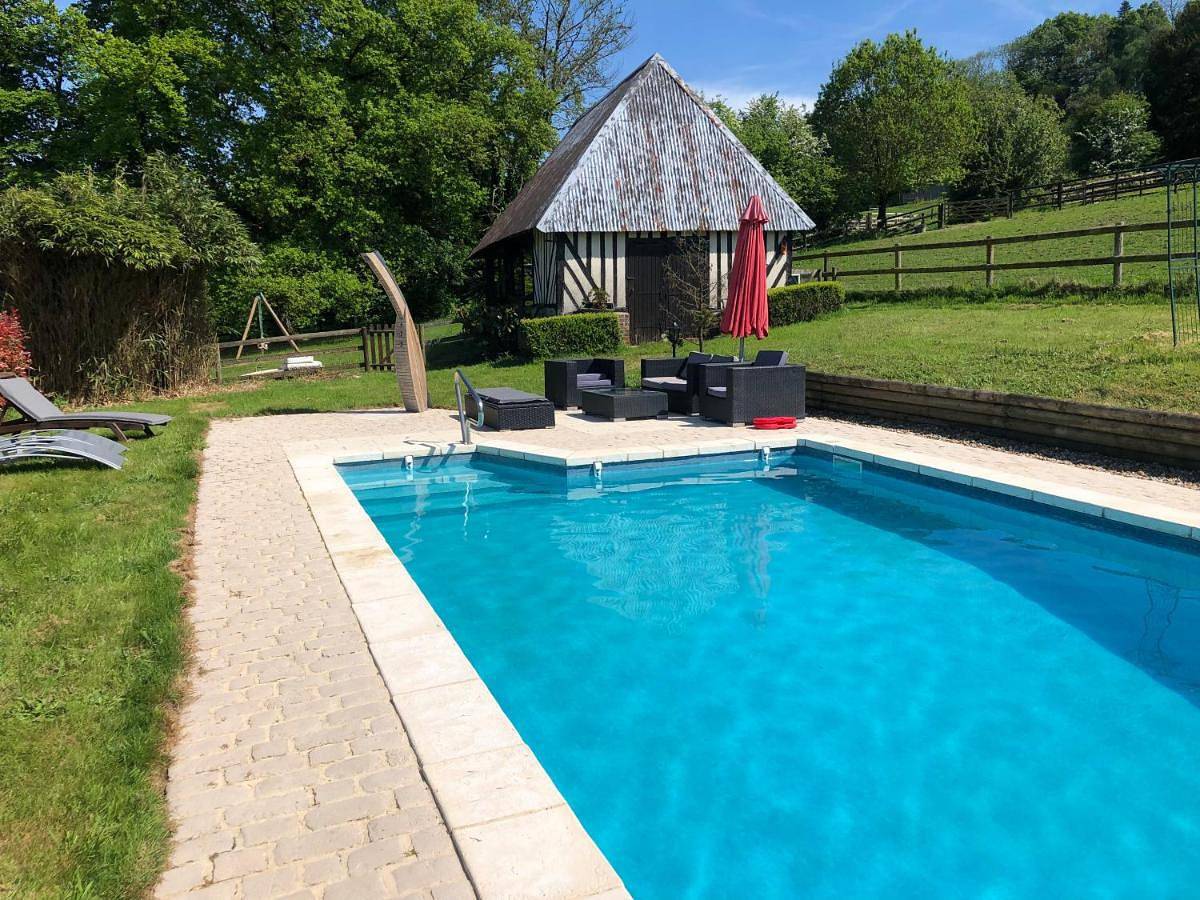 Large Double Room in Saint-Pierre-en-Pays-d'Auge, Région de Lisieux