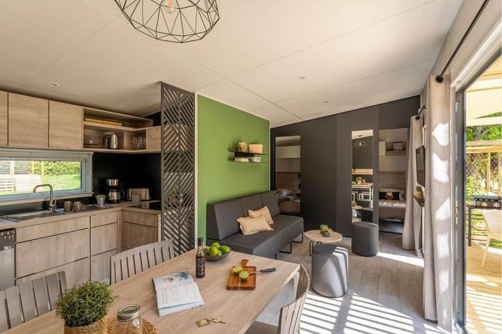 Camping pour 6 personnes, avec jardin ainsi que piscine et terrasse, adapté aux familles à Perros-Guirec - 4