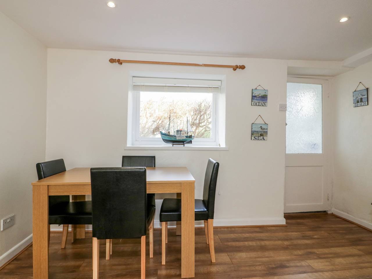 Cove Cottage in Tintagel, Pentire Point - Widemouth