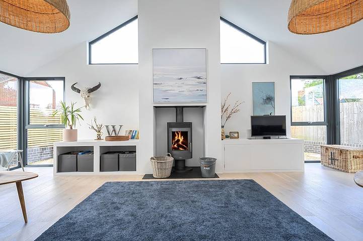 Cottage for 6 people, with garden, with pets in Holme-next-the-Sea