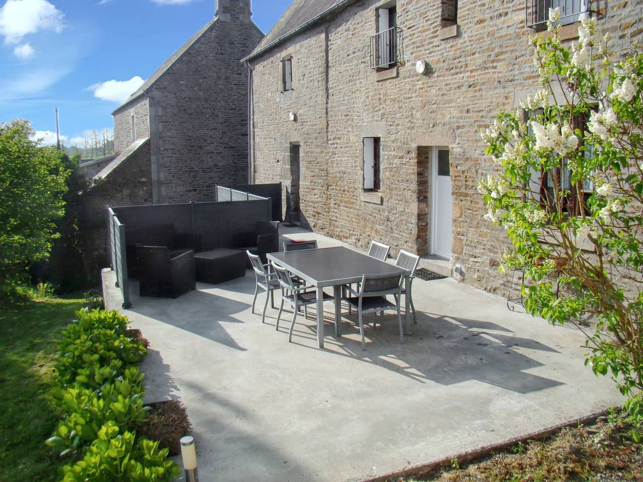 Casa encantadora en Sougéal con hermoso jardín in Sougéal, Región de Saint-Malo