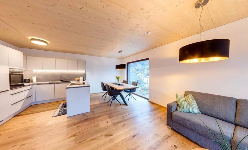 Ferienwohnung für 6 Personen, mit Balkon und Terrasse sowie Garten und Ausblick in Dornbirn - 3