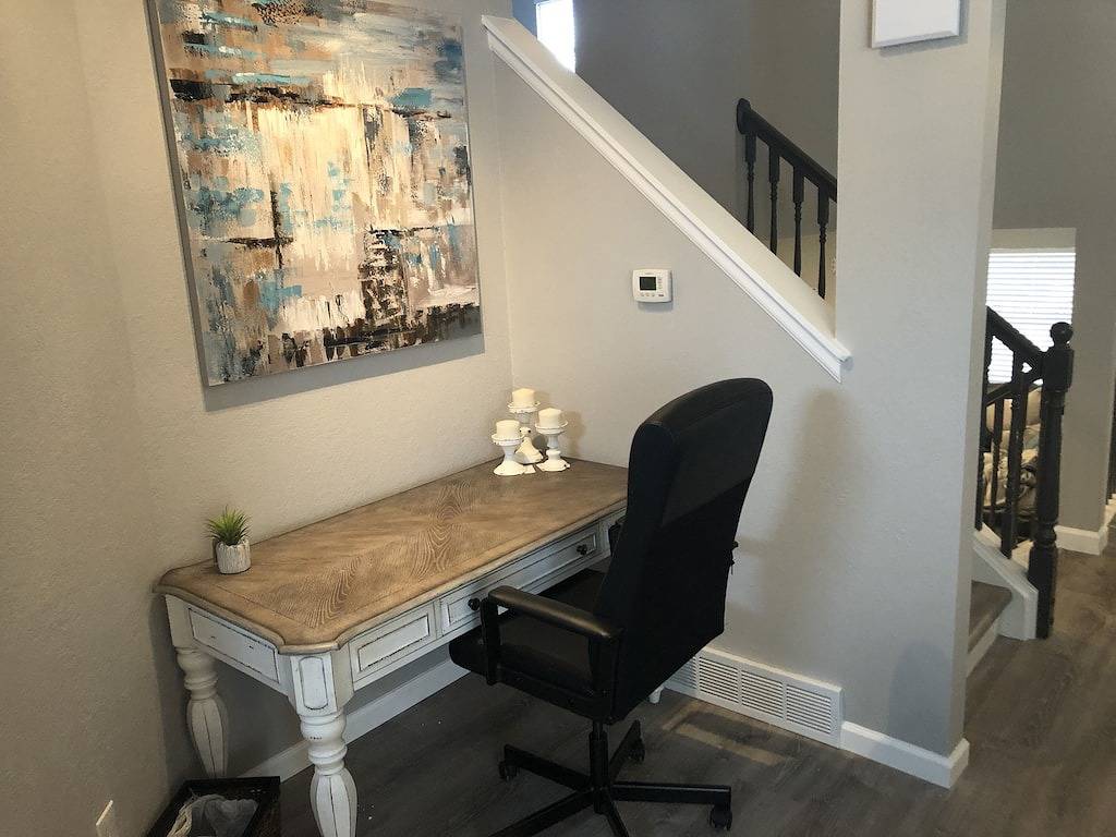 Atemberaubendes, aktualisiertes 3 Br / 2 Ba-Haus in der Nähe der Cherry Creek & Quincy Reservoirs in Centennial, Arapahoe County