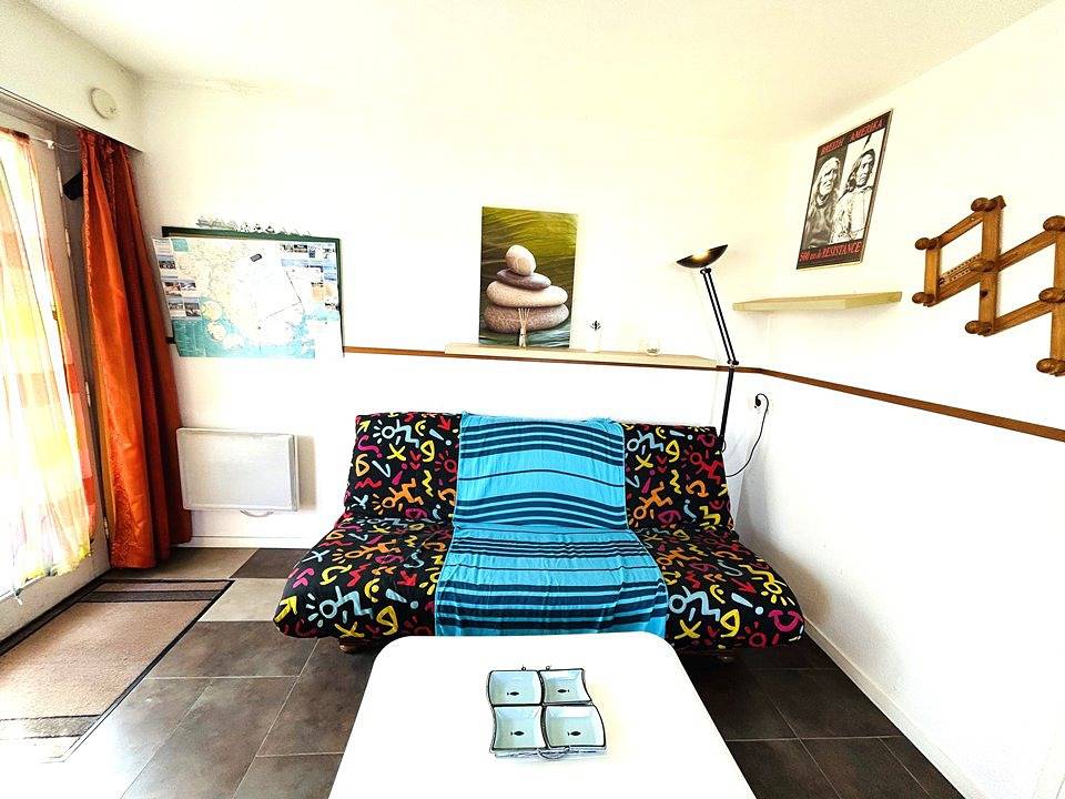 Appartement entier, Appartement 2 pièces 4 pers.  à 150 m de la plage du Courégant - Wifi, parking in Ploemeur, Côte des Mégalithes