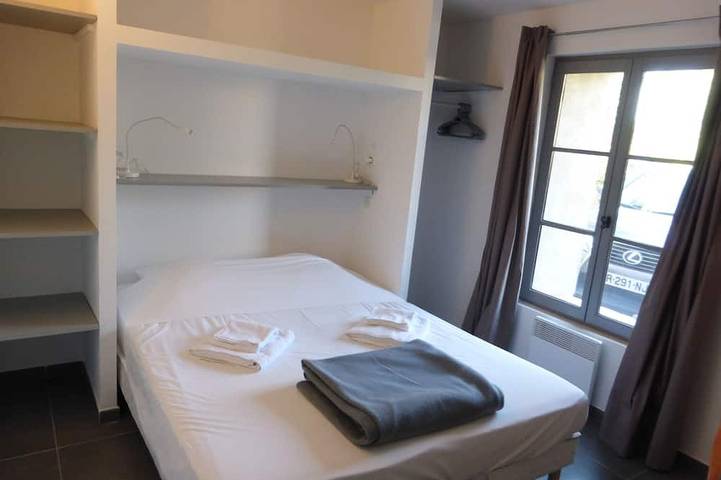 Schöne Villa in renovierten Landhaus in den Weinbergen in 5 ‚von St. Tropez in Gassin, Mittelmeerküste (Frankreich)