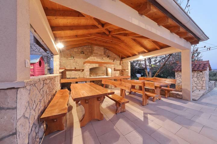 Ganzes Studio, Apartments Bobo in Ugrinici, Tkon