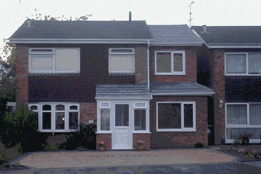 Professional Bed & Breakfast en-suite double rooms £80 per night per room. in Warwick, Warwickshire