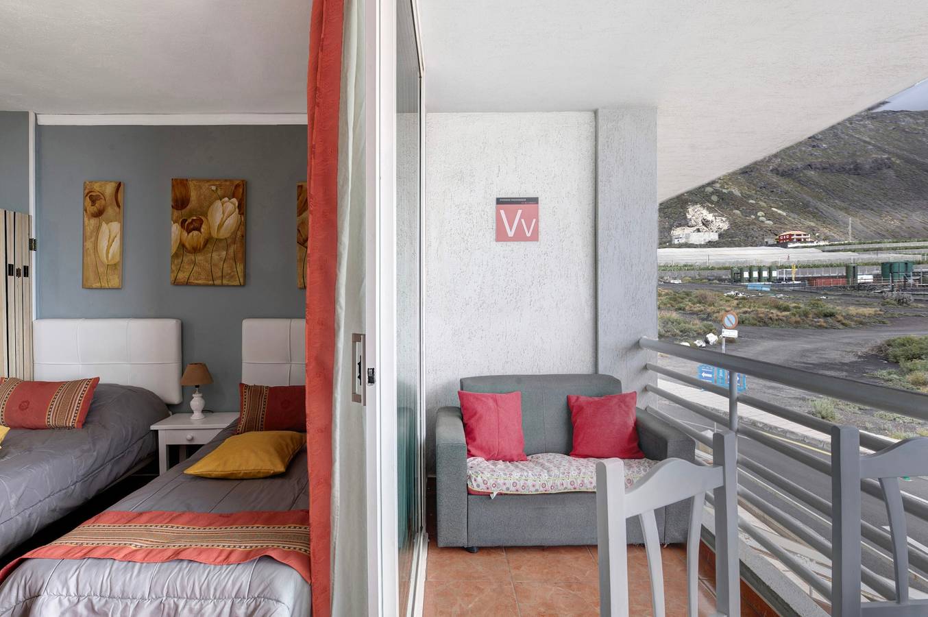 Apartamento entero, Apartamento 'Sol Y Playa' con terraza privada, Wi-Fi y aire acondicionado in Puerto Naos, Los Llanos de Aridane