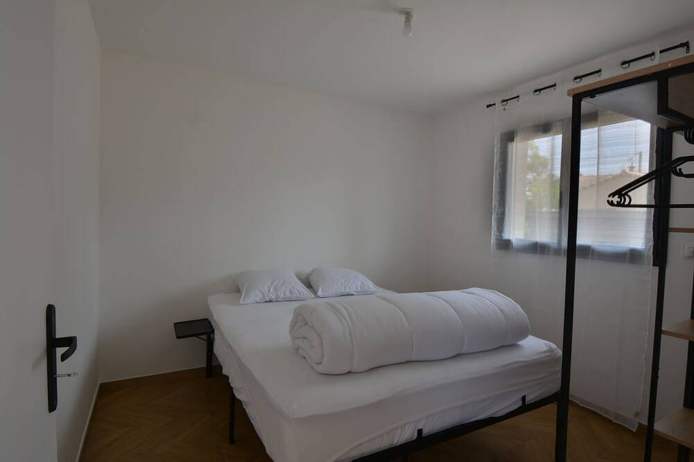 Spacious Evan house (new villa) close to the center and air-conditioned. in Ruoms, Ardèche