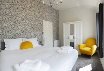 Holiday Home for 8 People in Filey, North Yorkshire, Photo 2