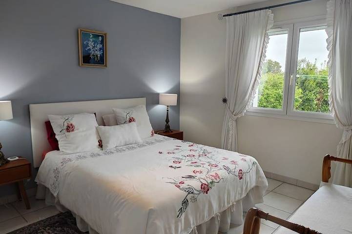 Location de vacances pour 8 personnes, avec jardin à Bardos - 2