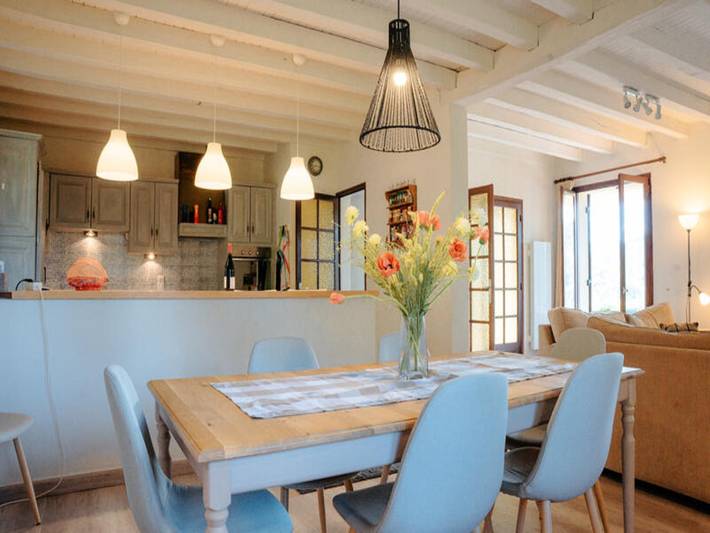 Gîte pour 8 personnes, avec jardin et piscine, animaux acceptés à Auriac-du-Périgord - 3