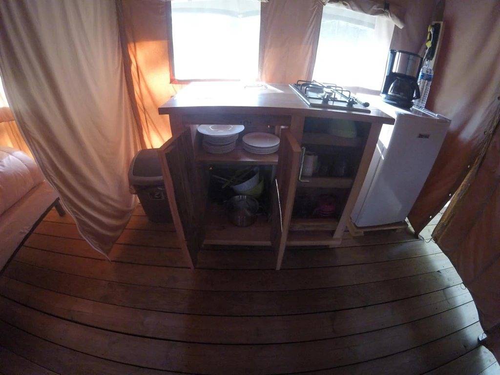 Zecamping 3 étoiles piscine chauffée toboggans pet friendly tente 26m2 in Bollène, Vaucluse