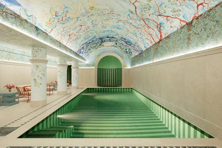 Hôtel pour 2 personnes, avec terrasse ainsi que piscine et jacuzzi, animaux acceptés