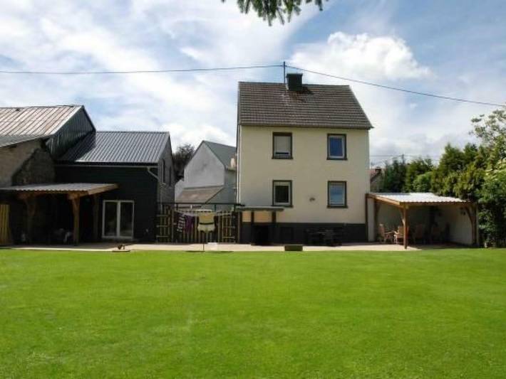 Location de vacances pour 3 personnes, avec jardin