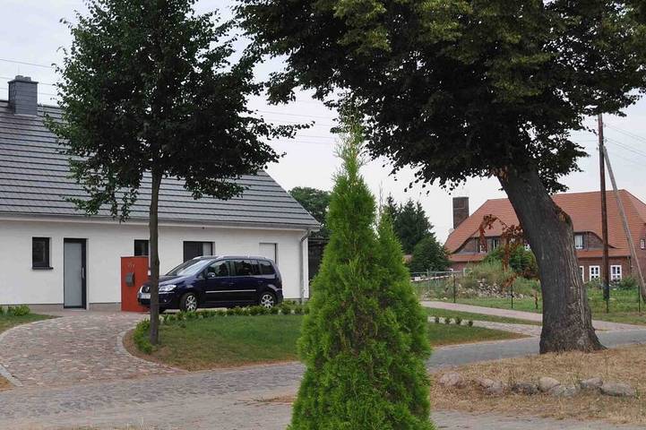 Ferienhaus für 4 Personen, mit Terrasse und Garten sowie Sauna in Wokuhl-Dabelow