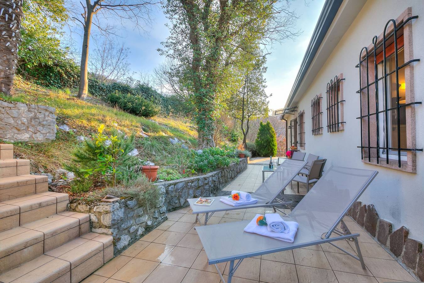 Villa Panorama with private pool in Nago-Torbole, Garda Bergen
