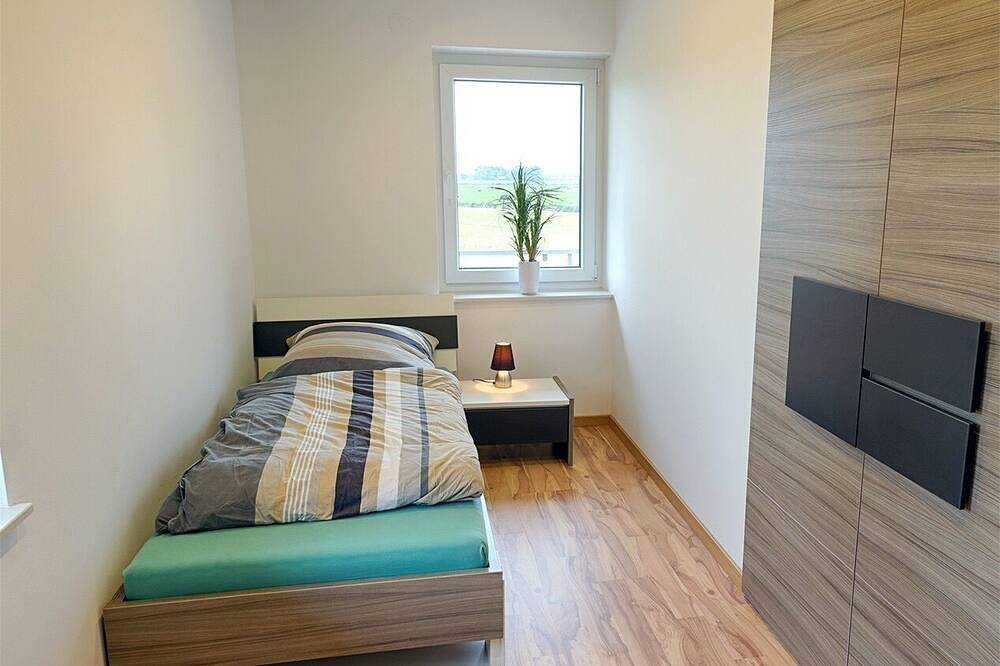 Gemütliches Ferienhaus „Sturmmöwe“ im Wangerland nahe der Nordsee mit Sauna, 2 Schlafzimmern für bis zu 3 Gäste – Hunde willkommen. in Wiarden, Wangerland