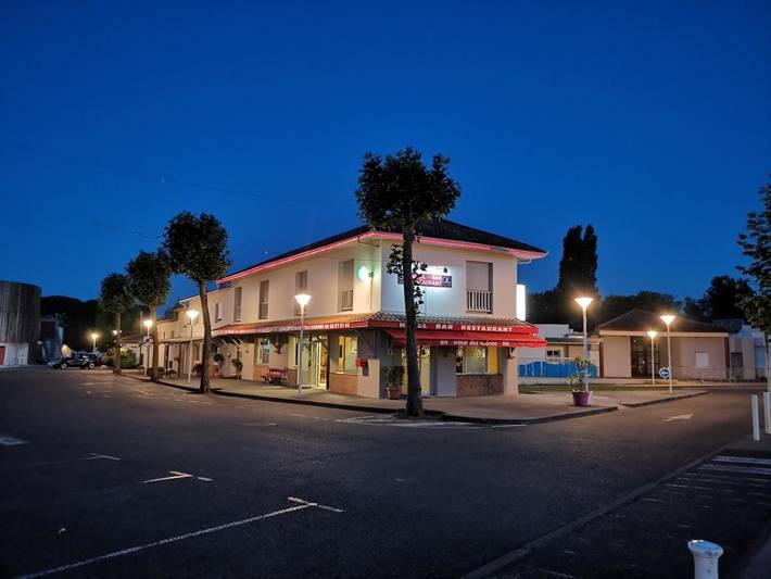 Hôtel pour 2 personnes, avec terrasse à Pontonx-sur-l'Adour