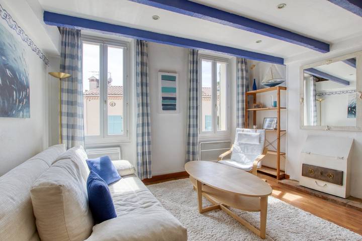 Ferienwohnung für 4 Personen, mit Ausblick in Sanary-sur-Mer