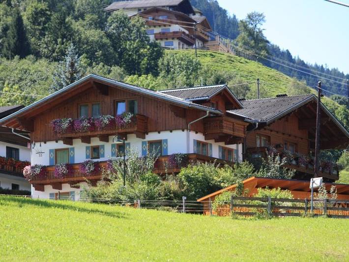 Ferienwohnung für 5 Personen, mit Balkon und Terrasse sowie Sauna