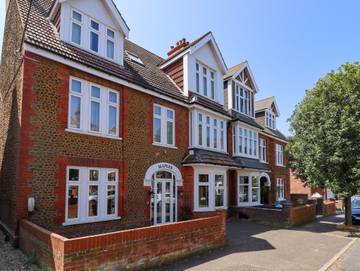 Log Cabin for 12 People in Hunstanton, Norfolk, Photo 1