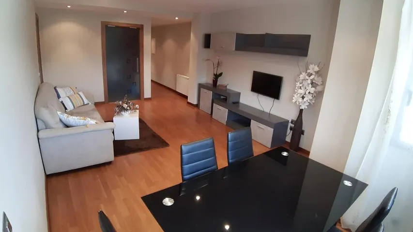 Apartamento de vacaciones para 6 personas, con vistas y balcón - 1