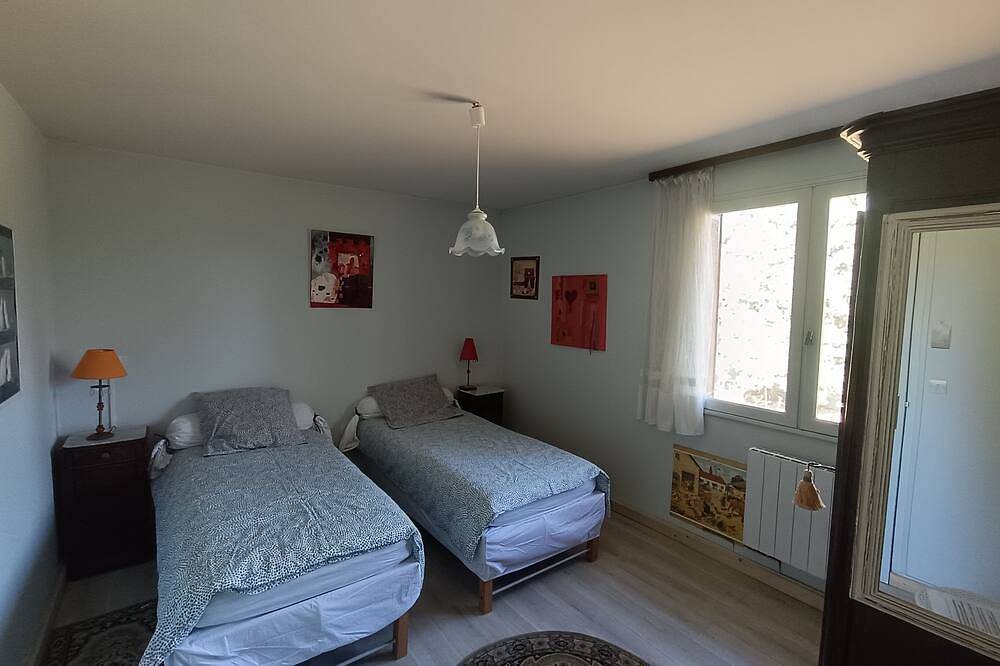 1er Etage complet d'une vaste demeure ,terrain 2Ha Arboré in Lussac-les-Châteaux, Vienne (France)