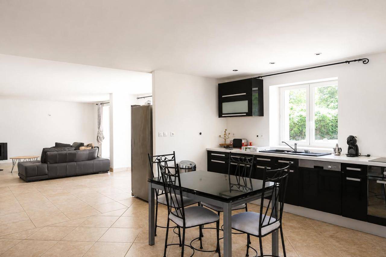 Appartement entier, Villa in Gisy-les-Nobles, Yonne