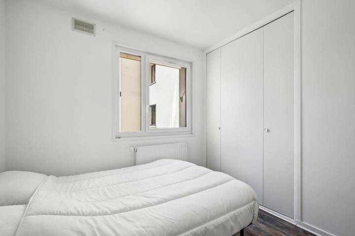 Gîte pour 5 personnes, avec Balcon dans Vélodrome national de Saint Quentin en Yvelines