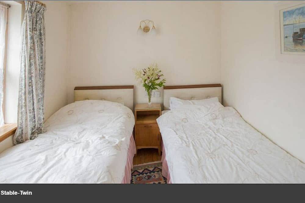 Das Stable Cottage ist ein helles, modernes Ferienhaus zur Selbstverpflegung mit 2 Schlafzimmern in Ayr, Firth Of Clyde