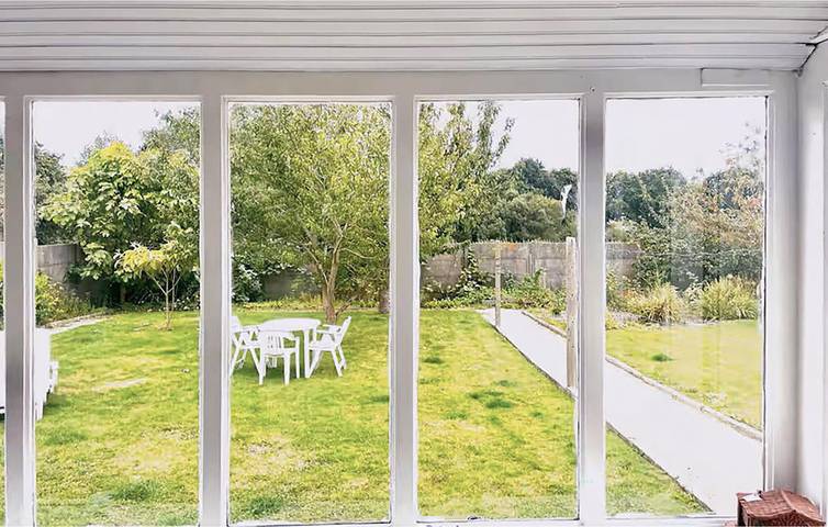 Appartement de vacances entier, Charmant appartement près du bord de mer et du centre-ville, avec jardin et parking in Pleubian, Côte de Granit Rose