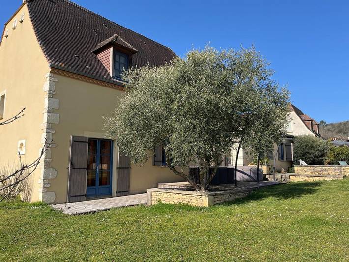 Location de vacances pour 8 personnes, avec jacuzzi ainsi que jardin et piscine à Saint-Vincent-le-Paluel - 2