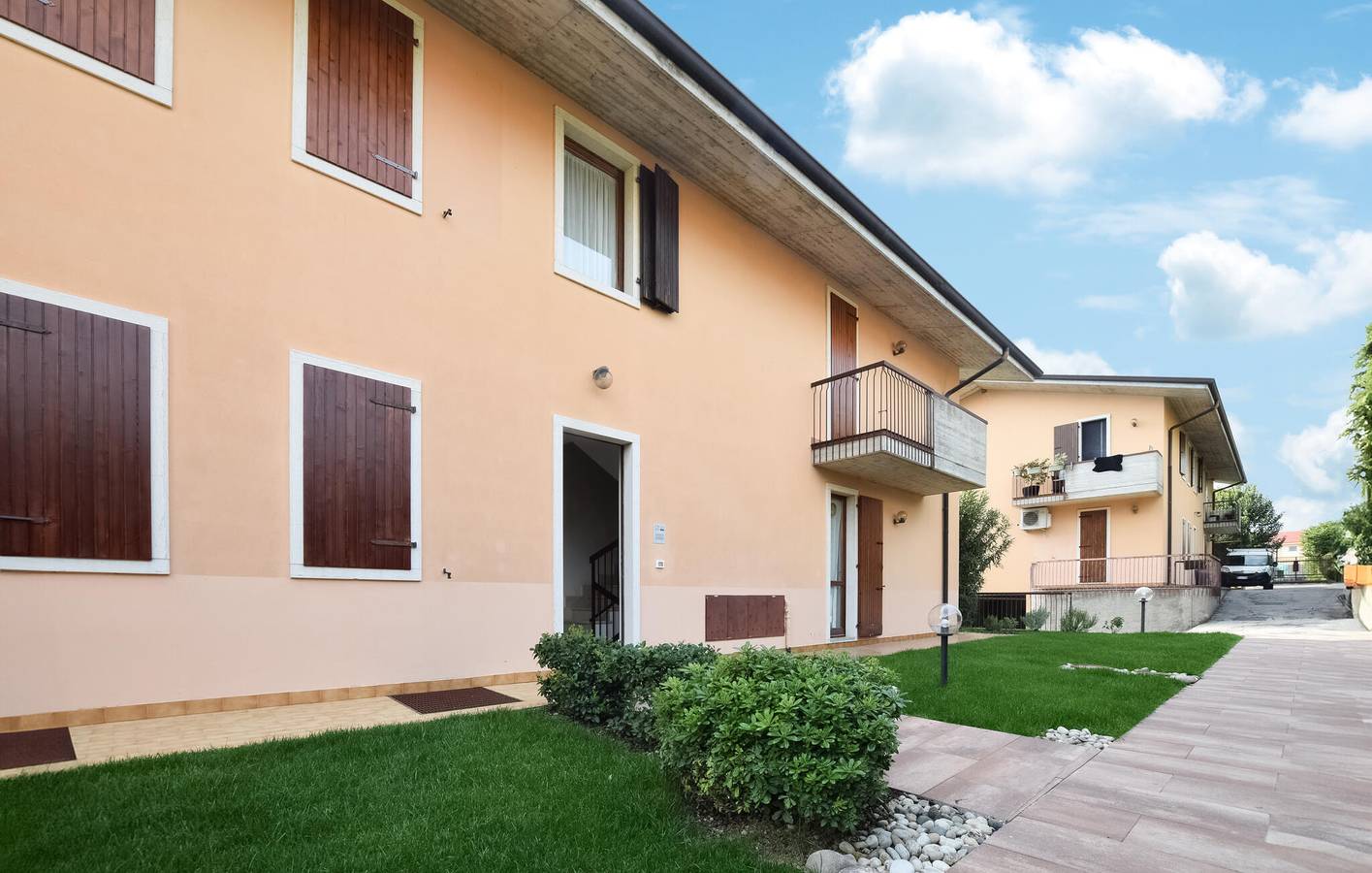 Apartamento vacacional entero, Apartamento de lujo cerca del centro de Bardolino y de la playa in Bardolino, Montañas Garda