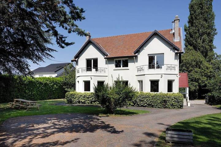Location de vacances pour 15 personnes, avec Terrasse et Jardin à Dombasle-sur-Meurthe