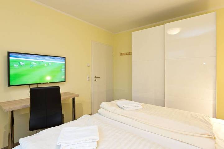 Ferienhaus für 6 Personen, mit Garten und Whirlpool sowie Terrasse und Sauna in Göhren-Lebbin - 3