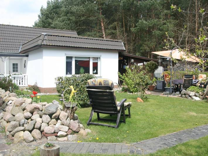 Ferienwohnung für 5 Personen, mit Terrasse und Garten in Biendorf - 2