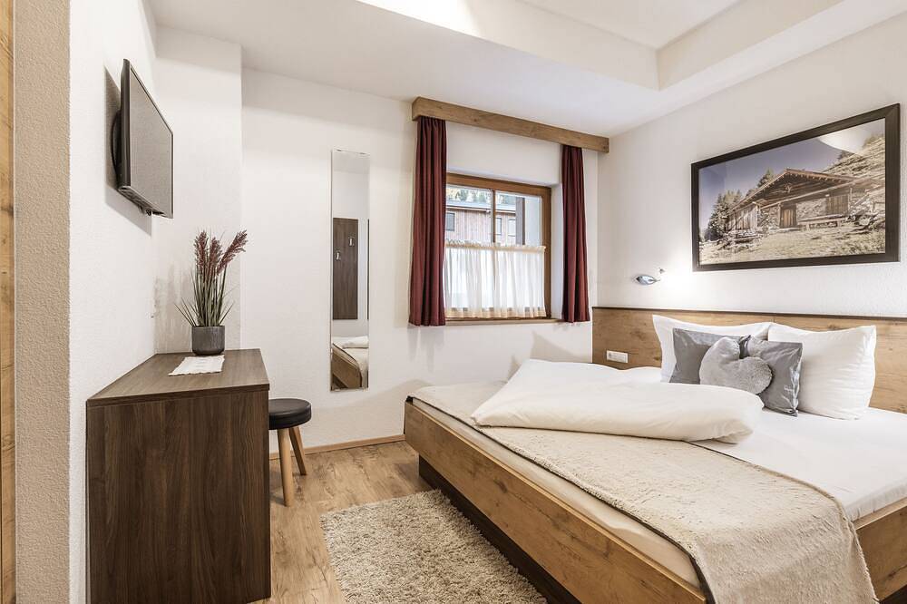 Geheel appartement, Apart barnsteen met 135 m² met een groot zonnig terras voor 6-11 personen in Glockturmkamm, Ried im Oberinntal