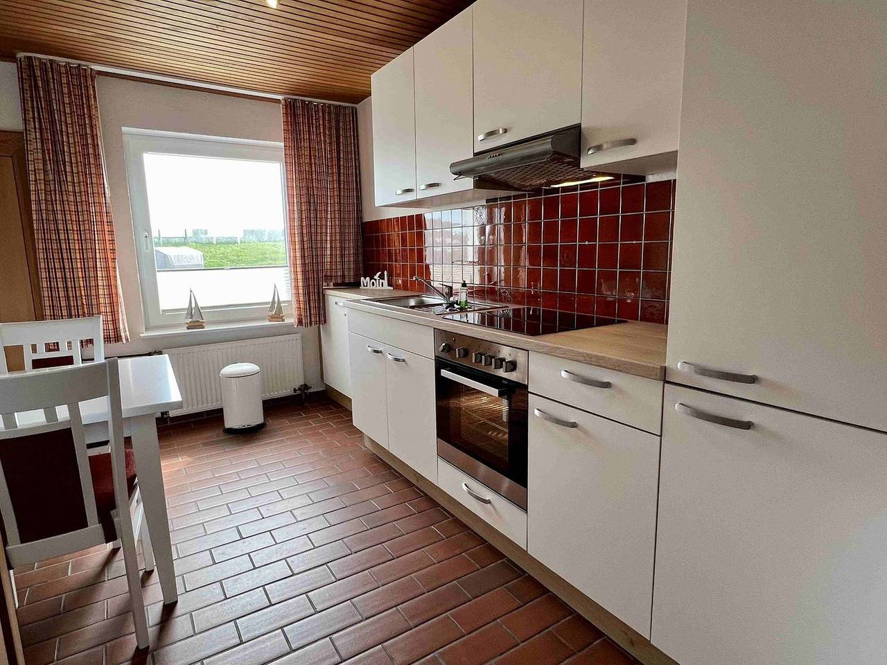 Ganze Wohnung, Haus Hagelstein - Ferienwohnung "Ii- Bernstein" direkt hinterm Deich! in Dahme, Ostholstein